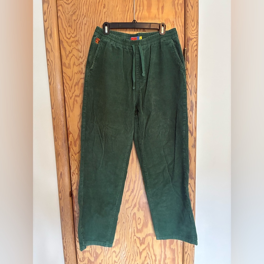 Men’s L Empyre green corduroy pants